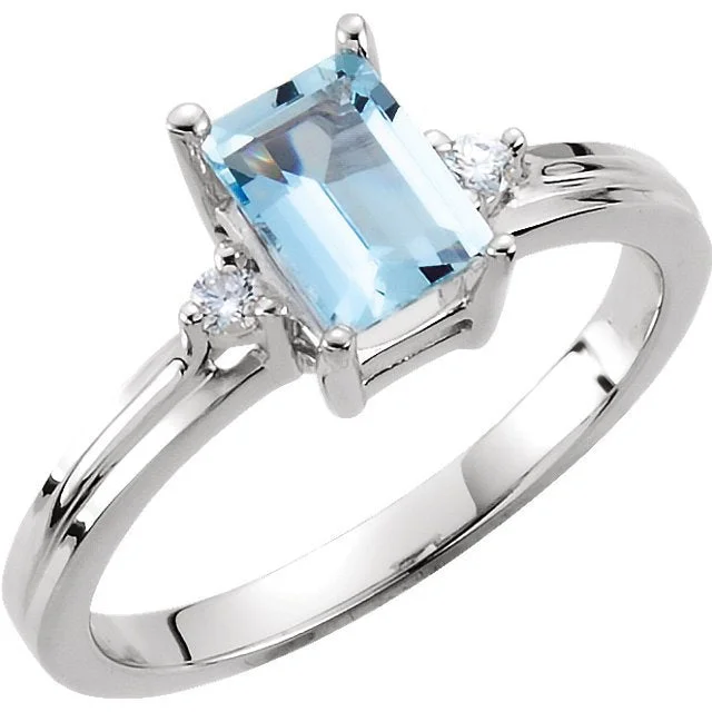 ladies rings designs-14KT WHITE GOLD EMERALD CUT AQUAMARINE AND DIAMOND 3 STONE RING