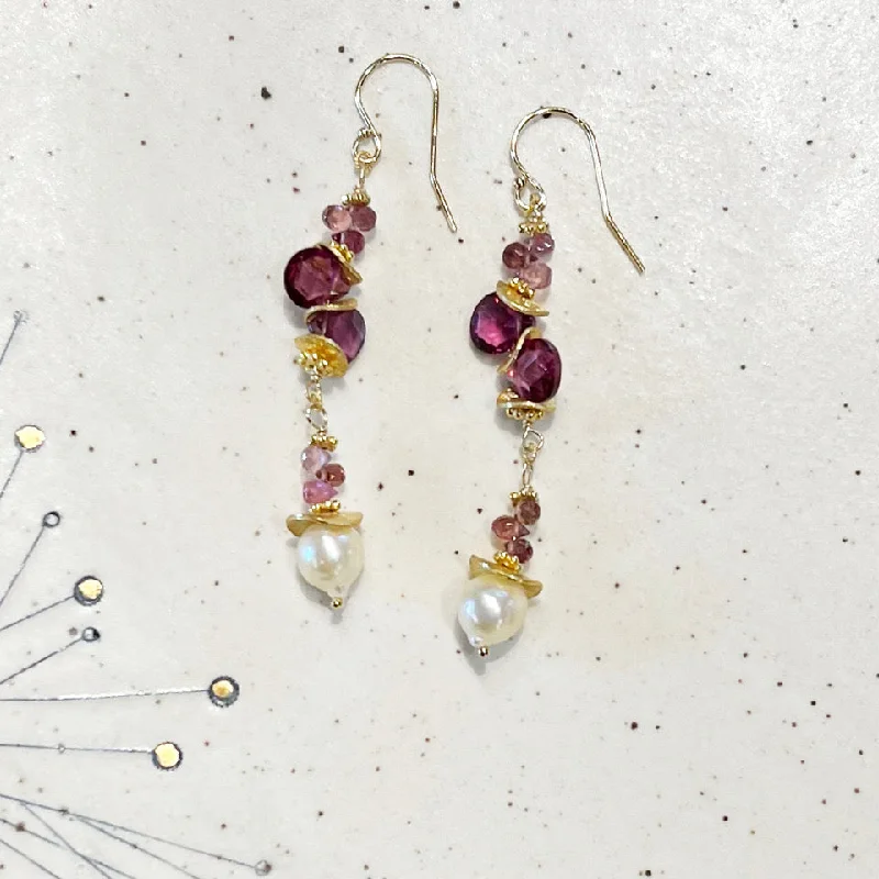 ladies earrings magnetic-Pink Tour. & Sapphire, Cream Briolettes Pearl  Earring