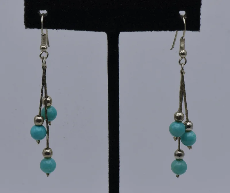 ladies earrings magnetic-Vintage Imitation Turquoise Bead Dangle Earrings