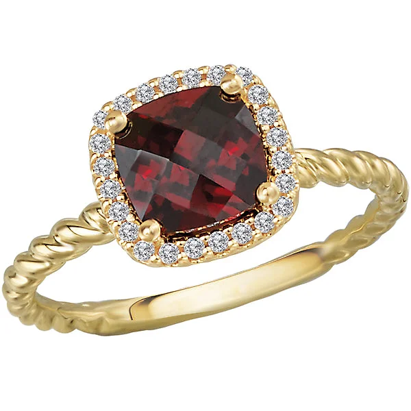 ladies rings local-Ladies Fashion Garnet Ring