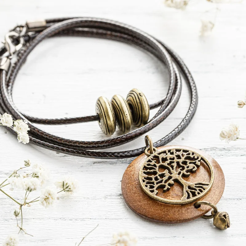 Ladies necklaces sci-fi charm -Wooden Tree of Life Necklace