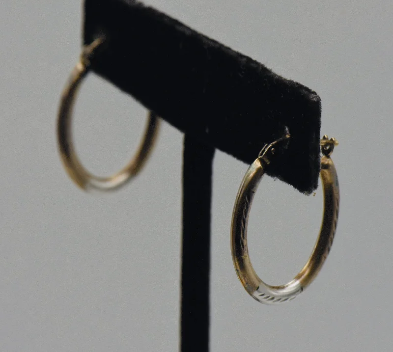 ladies earrings milestone-Vintage Sterling Silver and Gold Filled Two Tone Oval Hoop Earrings