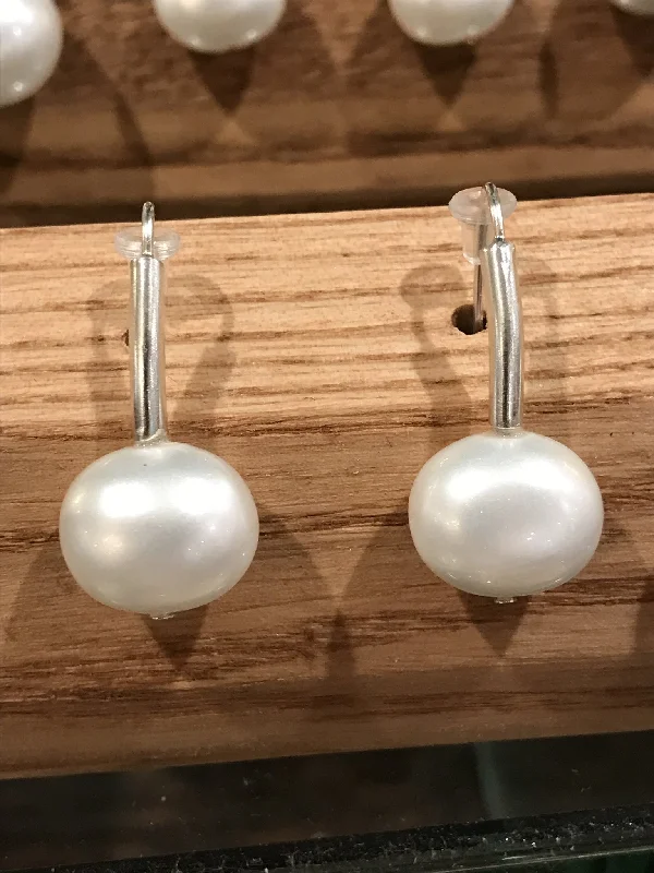 ladies earrings sentimental-Earrings - Curved Earwire White Pebble Pearl Earrings