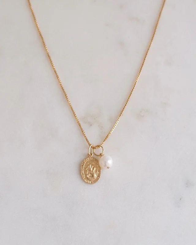 Ladies necklaces dragonfly shine -St Christopher with Pearl Necklace