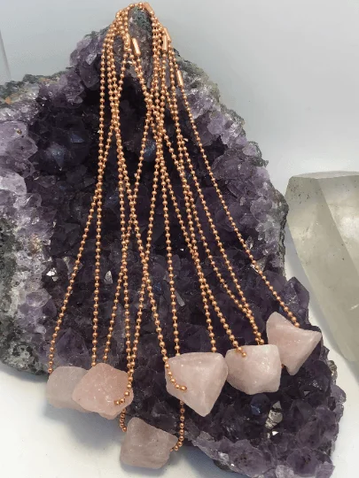 Ladies necklaces lightweight -Rose Quartz Nugget on Copper Chain Necklace