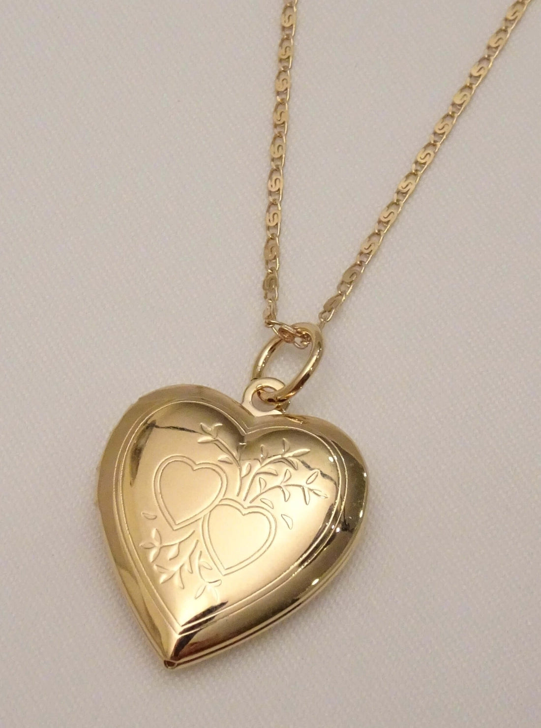 Ladies necklaces sister shine -Heart Locket Charmed Necklace